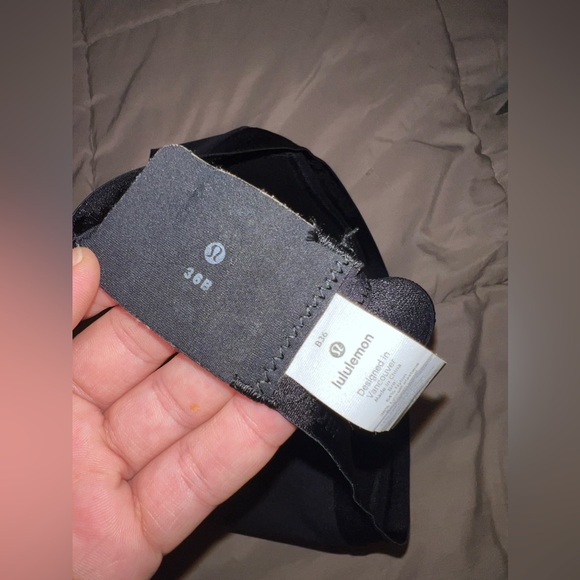 Lululemon bras size 36B black - Picture 4 of 4